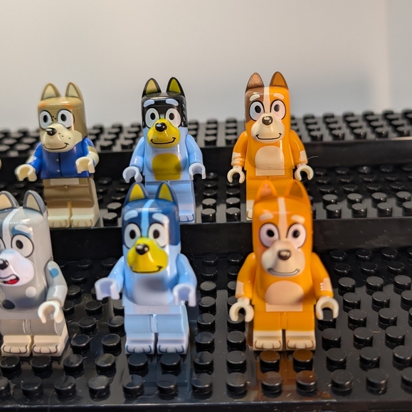 Bluey Character Mini Figure Collection - Picture 2 of 7